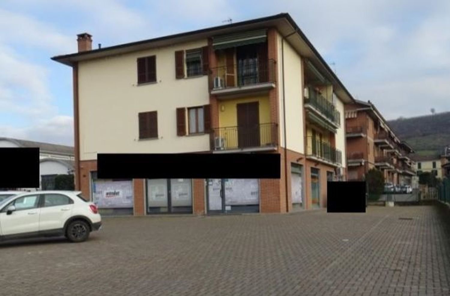 5 rooms Apartment in Broni, Italy No. 122161