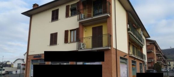 5 rooms Apartment in Broni, Italy No. 122161 2