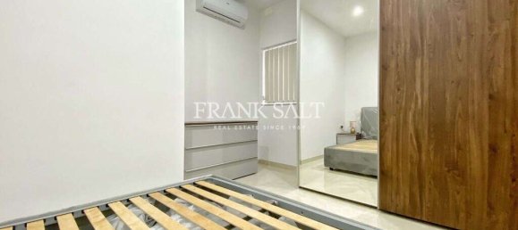 2 bedrooms Penthouse in Marsaxlokk, Malta No. 11106 8