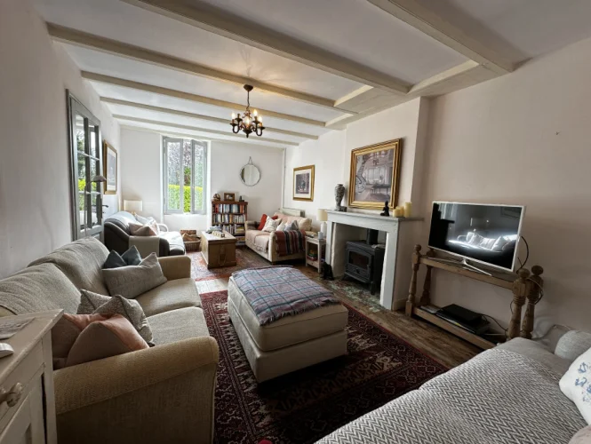 3 bedrooms Townhouse in Dordogne, France No. 280881