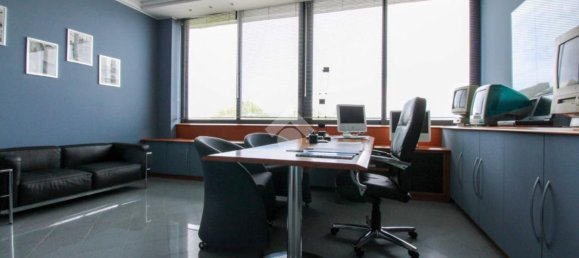 Oficina en Dalmine, Italy 130 m² No. 232629 2