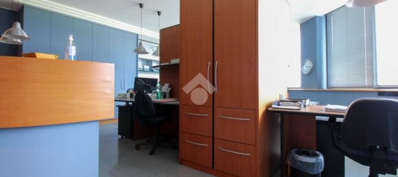 Oficina en Dalmine, Italy 130 m² No. 232629 3
