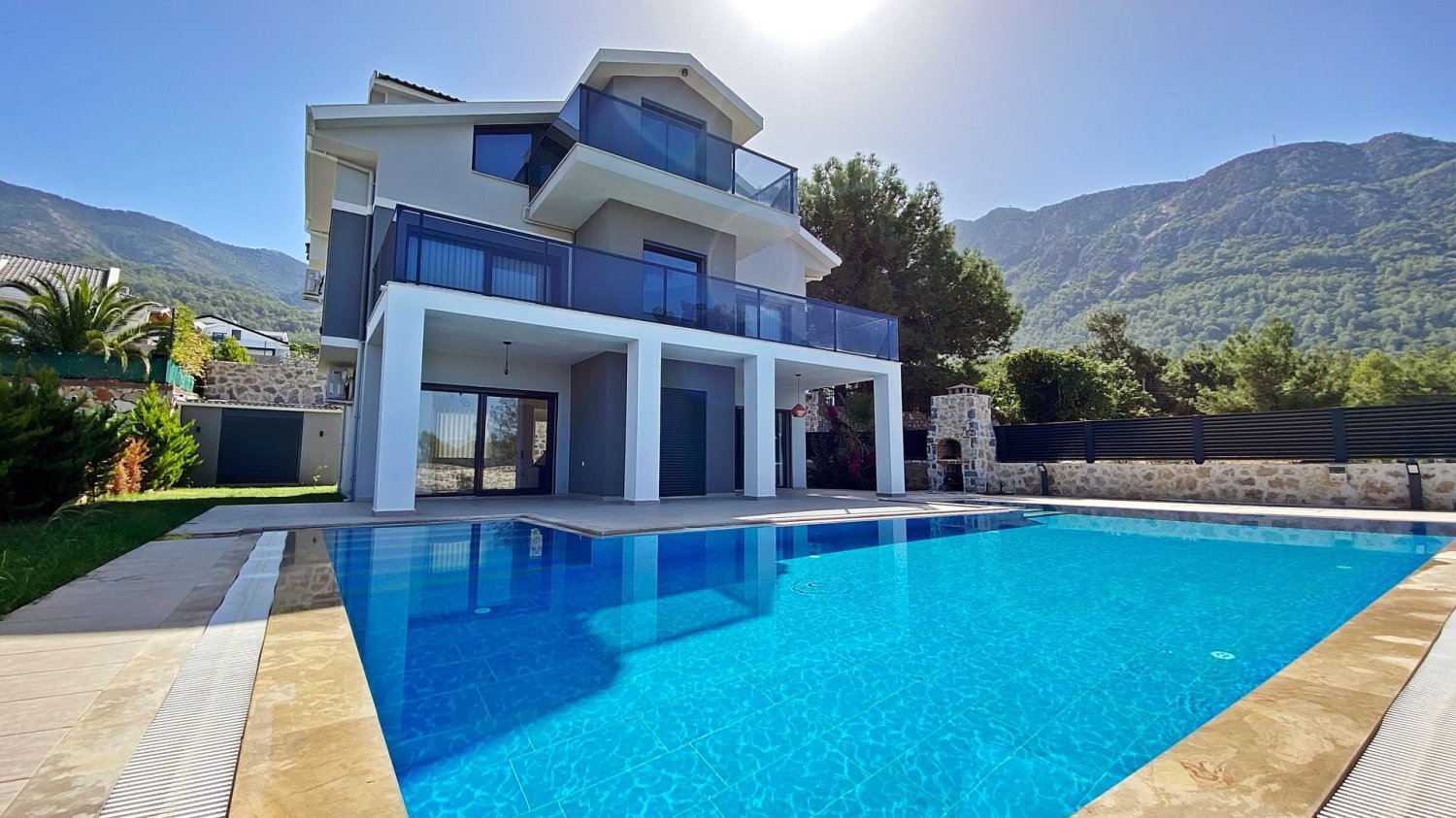 Villa 5+1 em Oludeniz, Turkey N.º 47096