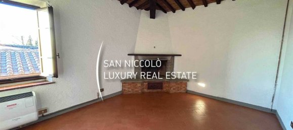 3 bedrooms House in Florence, Italy No. 210165 5