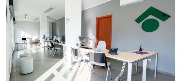 Lagerhaus in Nova Milanese, Italy 115m², Nr. 81425 14