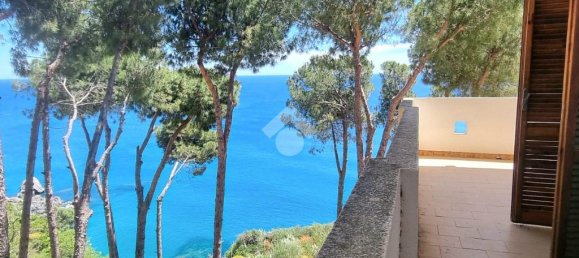 Квартира с 2 спальнями в Сталетти, Италия № 320783 12