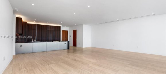 3 dormitorios propiedad comercial en venta en Miami, Miami-Dade, Florida, USA № 614819 14
