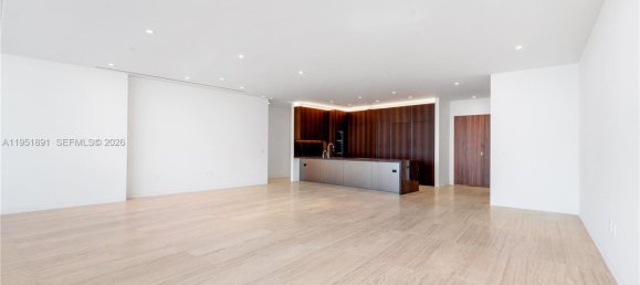 3 dormitorios propiedad comercial en venta en Miami, Miami-Dade, Florida, USA № 614819 13