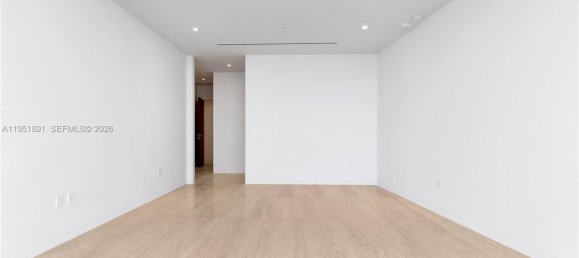 3 dormitorios propiedad comercial en venta en Miami, Miami-Dade, Florida, USA № 614819 17