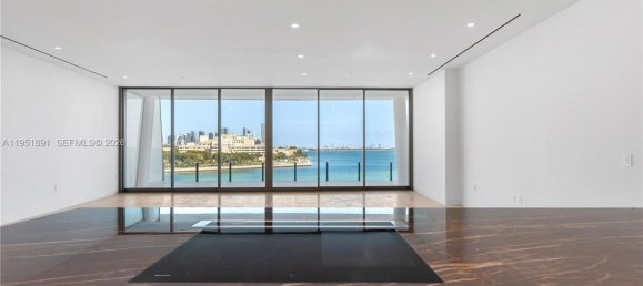 3 dormitorios propiedad comercial en venta en Miami, Miami-Dade, Florida, USA № 614819 7