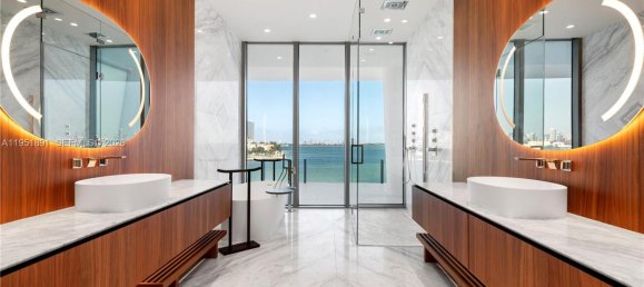3 dormitorios propiedad comercial en venta en Miami, Miami-Dade, Florida, USA № 614819 18