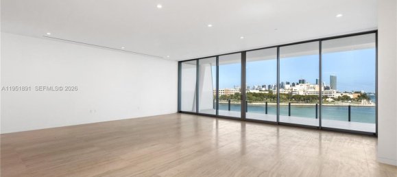 3 dormitorios propiedad comercial en venta en Miami, Miami-Dade, Florida, USA № 614819 12