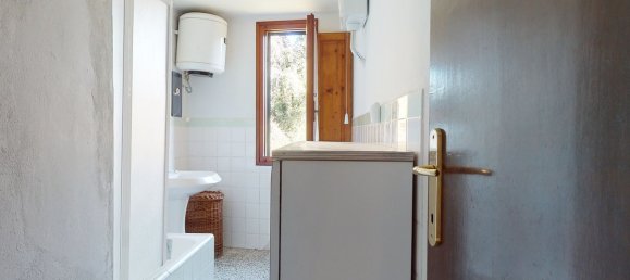 2 bedrooms Apartment in Gallicano, Italy No. 235279 27