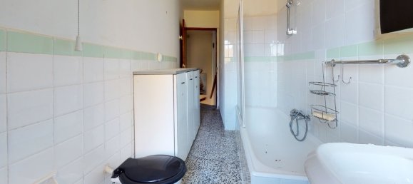 2 bedrooms Apartment in Gallicano, Italy No. 235279 3