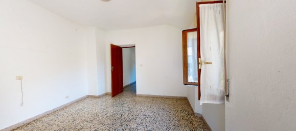 2 bedrooms Apartment in Gallicano, Italy No. 235279 7