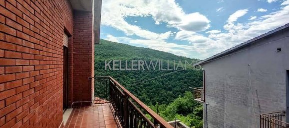 3 bedrooms Apartment in Sassoferrato, Italy No. 280534 8