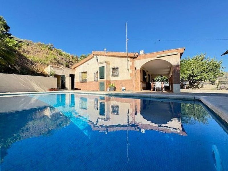 Casa de 3 dormitorios en Cómpeta, Spain No. 225459