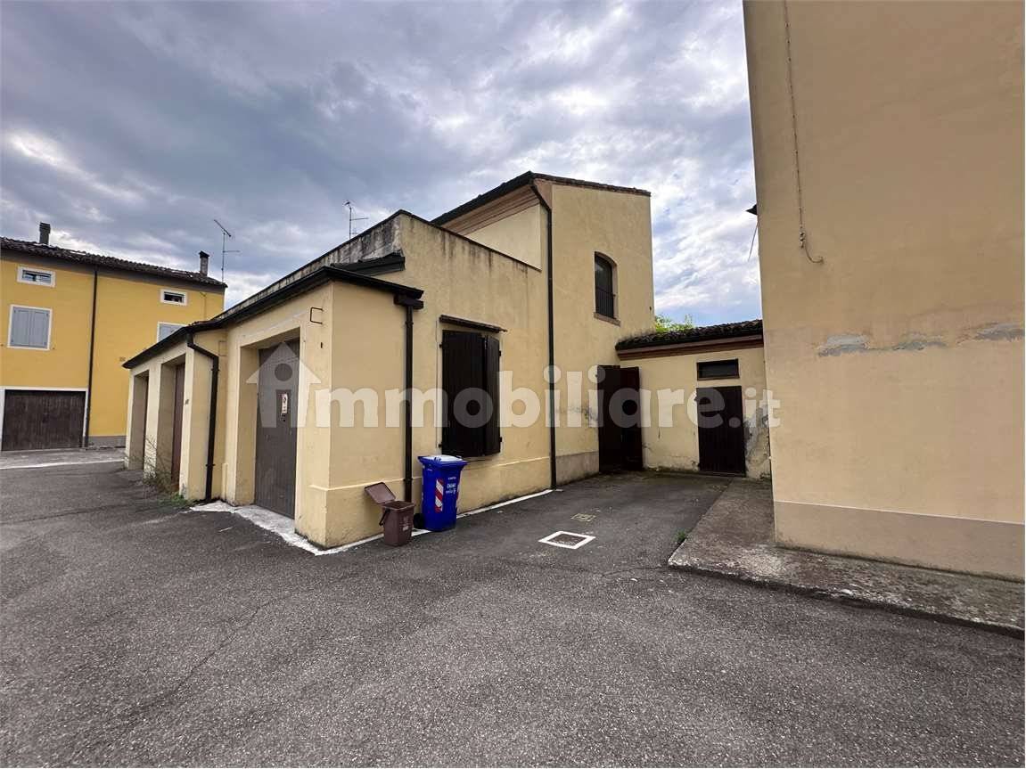 3 rooms Apartment in Soragna, Italy No. 292672
