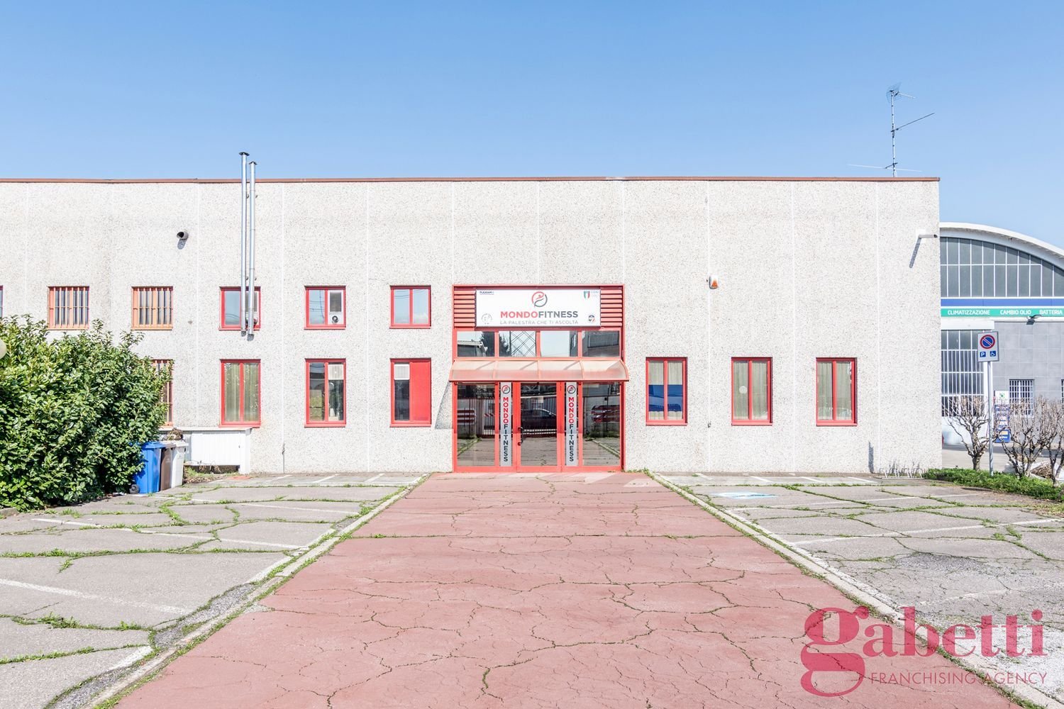 Lagerhaus in Marcallo con Casone, Italy 1000m², Nr. 75313