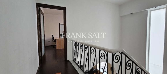 200m² Office in Birkirkara, Malta No. 13473 9