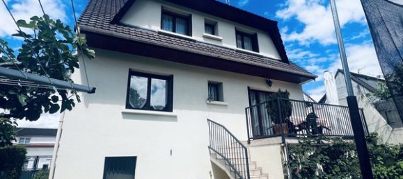 Casa de 4 dormitorios en Bobigny, France No. 178172 9