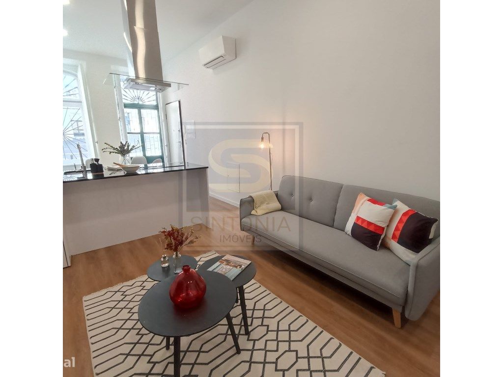 2 bedrooms Apartment in Lisbon, Portugal No. 84995