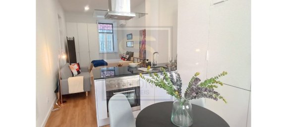2 bedrooms Apartment in Lisbon, Portugal No. 84995 2