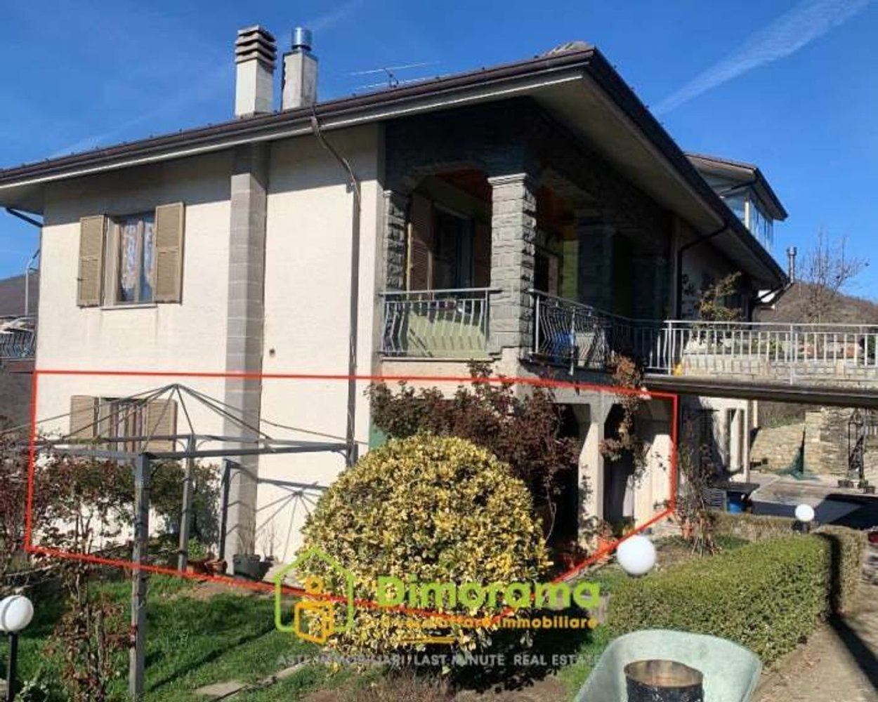 7 rooms Apartment in Zeri, Italy No. 45709