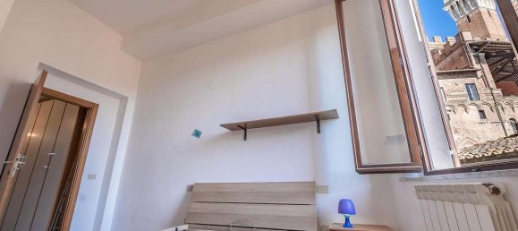 2 bedrooms Apartment in Siena, Italy No. 192 6