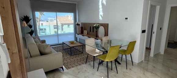 2 bedrooms Bungalow in Alicante, Spain No. 16616 16