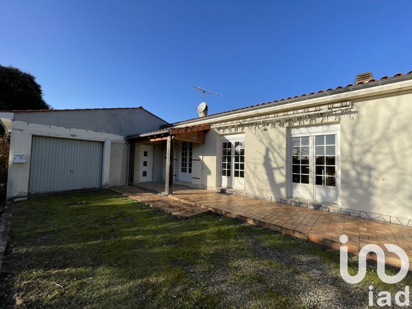 Casa de 6 divisões em Mirambeau, France N.º 97645