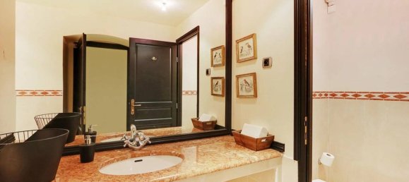 4 bedrooms Apartment in Paris, France No. 177545 47