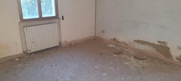 8-salle Maison à Lamporecchio, Italy No. 274709 20