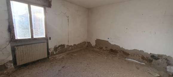 8-salle Maison à Lamporecchio, Italy No. 274709 2