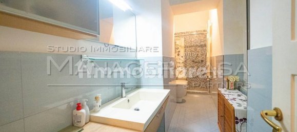 3 bedrooms Apartment in Genoa, Italy No. 373226 28