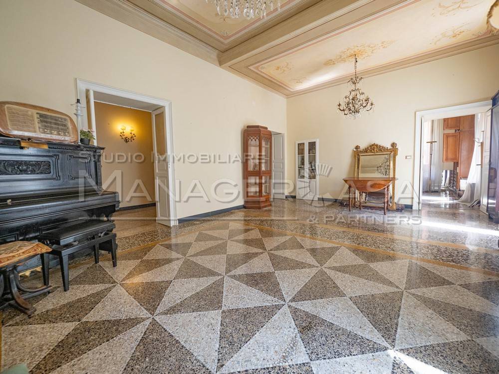 3 bedrooms Apartment in Genoa, Italy No. 373226