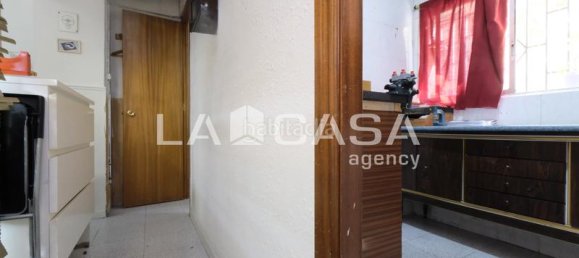 35m² Commercial property in Barcelona, Spain No. 171292 2