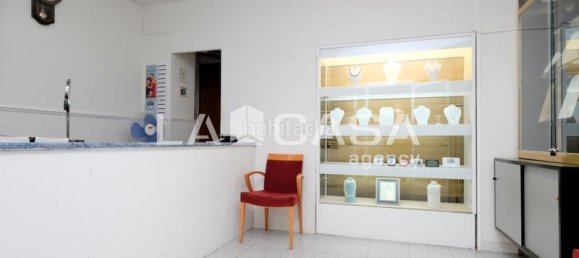 35m² Commercial property in Barcelona, Spain No. 171292 15