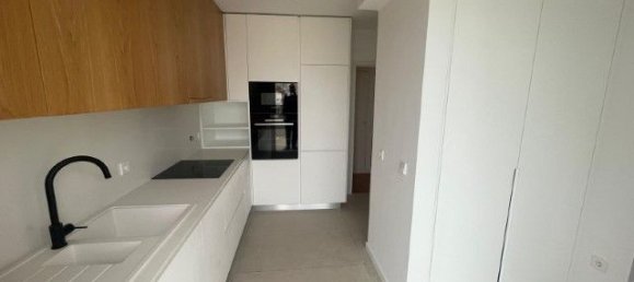 3 bedrooms Apartment in Matosinhos, Portugal No. 113496 5