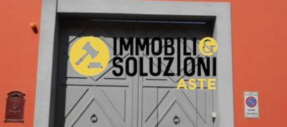 Apartamento de 8 habitaciónes en San Colombano al Lambro, Italy No. 3887 2