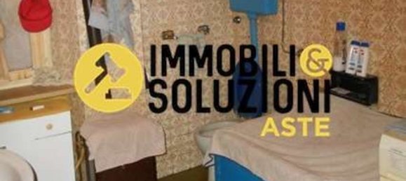 Apartamento de 8 habitaciónes en San Colombano al Lambro, Italy No. 3887 5