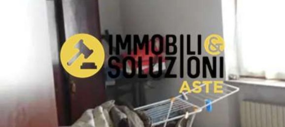 Apartamento de 8 habitaciónes en San Colombano al Lambro, Italy No. 3887 10