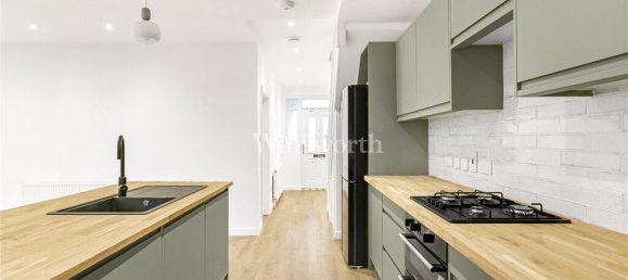 3 bedrooms House in Beckenham, United Kingdom No. 3482 4