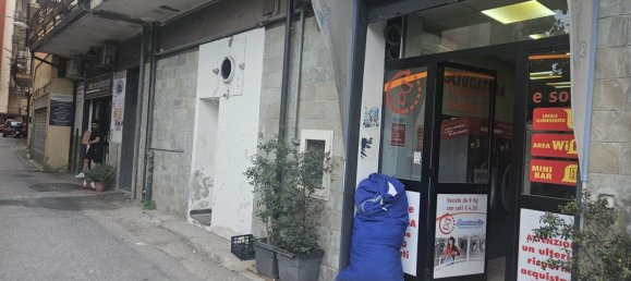 Propriété commerciale à Salerno, Italy 188m² No. 8825 5