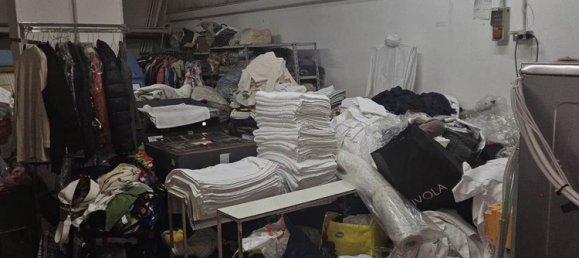 Propriété commerciale à Salerno, Italy 188m² No. 8825 7