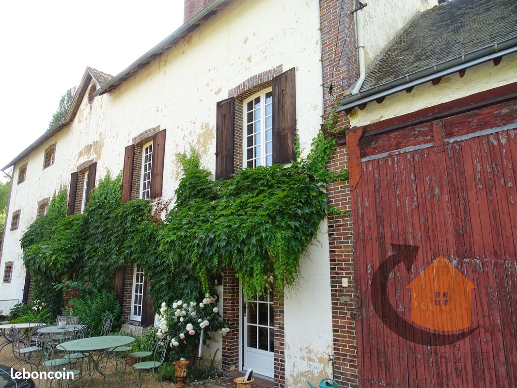 3 bedrooms House in Landelles, France No. 87493