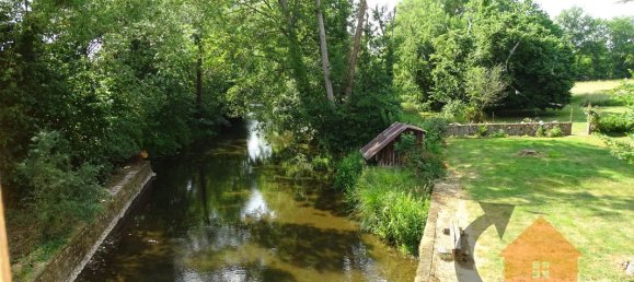 3 bedrooms House in Landelles, France No. 87493 4