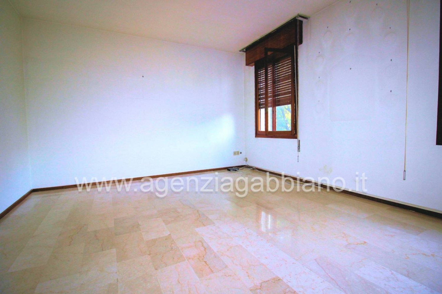 Квартира с 3 спальнями в Равенна, Италия № 333137