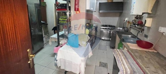 60m² Commercial property in Guimaraes, Portugal No. 21455 10