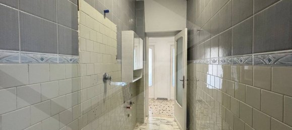 4 rooms Apartment in Naples, Italy No. 20153 50